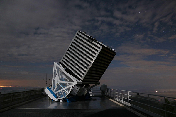 The SDSS telescope at night